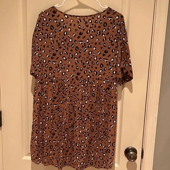 Andrew by Unit animal print dress size M - Picture 3 of 3